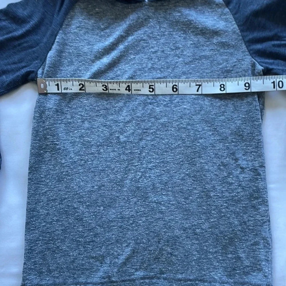 Carter’s Shark Shirt with Hood - Picture 6 of 11